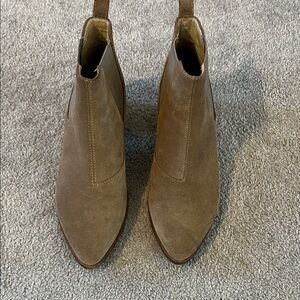 Vagabond Tan Suede Ankle Booties